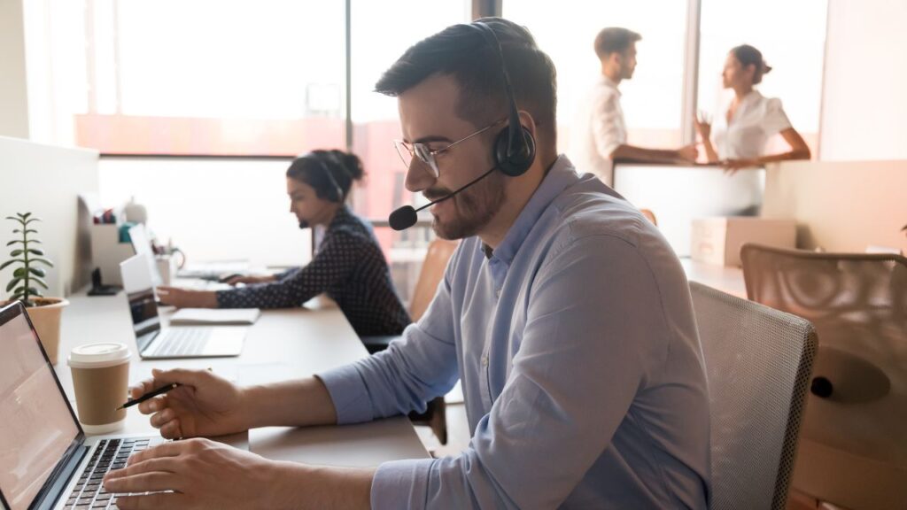Cold Calling Agency Columbus OH 11 making telephone calls 1