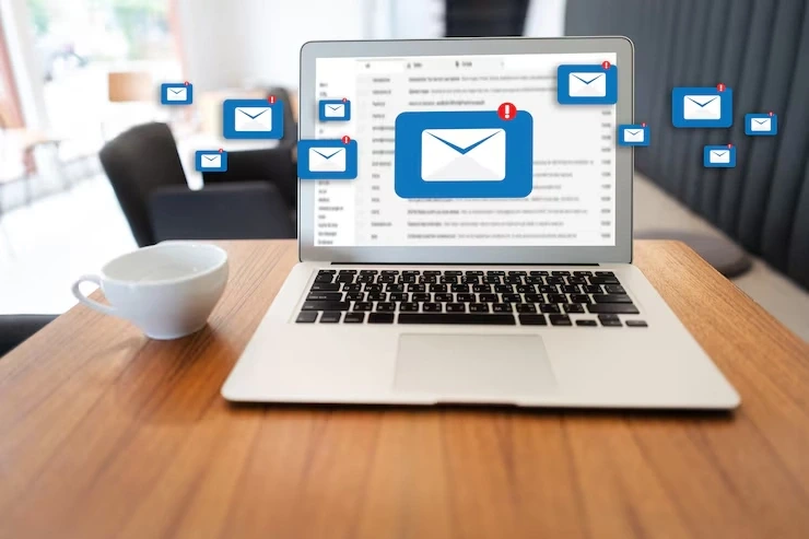 Custom email campaigns for catering promotion